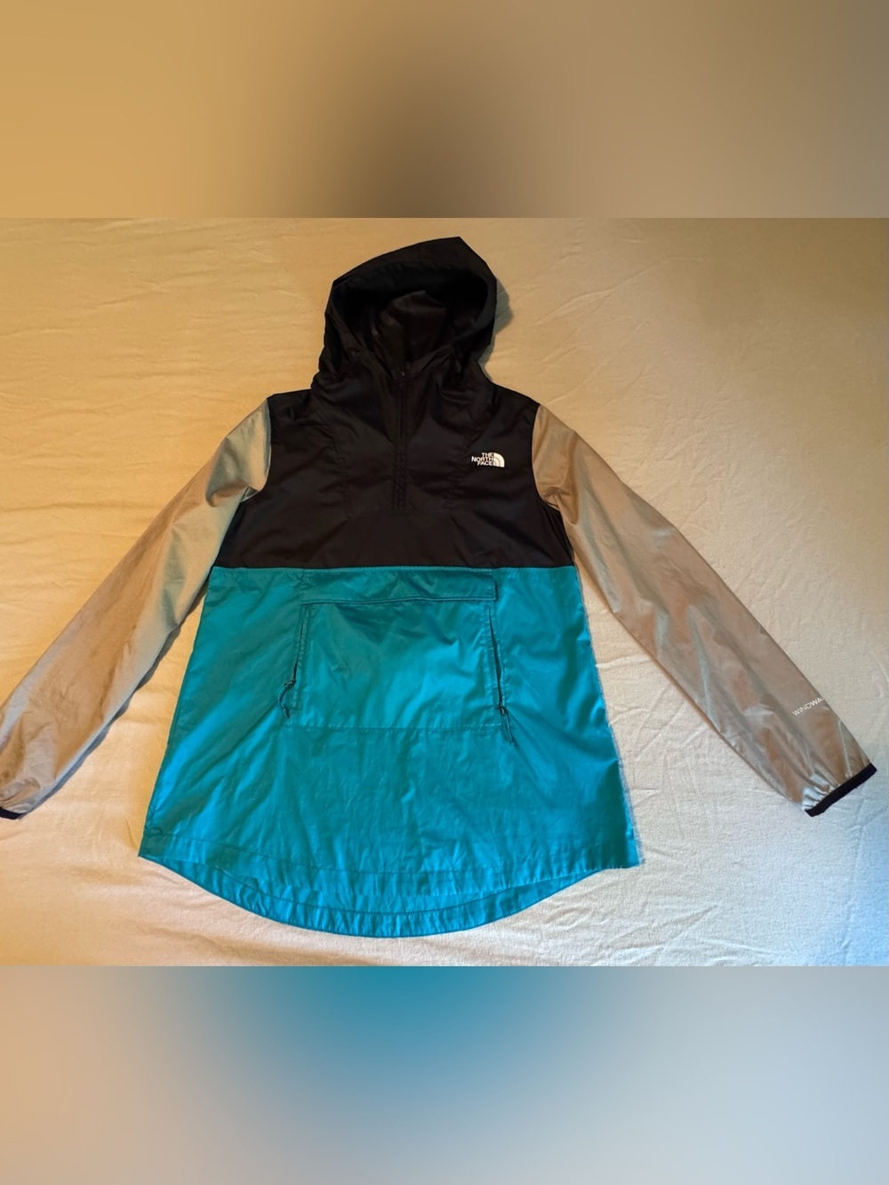 The North Face Women's Black/Teal/Beige Colorblock Anorak - Picture 9 of 14